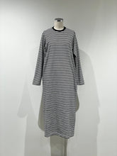 画像をギャラリービューアに読み込む, Slab Yarn Long-Sleeve T-Shirt Dress
