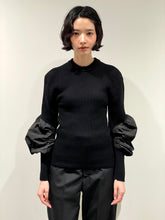 画像をギャラリービューアに読み込む, Volume arm rib knit pullover