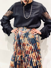 画像をギャラリービューアに読み込む, Lace shirt SPECIAL