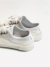 画像をギャラリービューアに読み込む, Iggi basse A.P.C. SNEAKERS