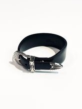 画像をギャラリービューアに読み込む, Metal bangle 1