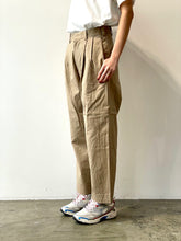 画像をギャラリービューアに読み込む, Chino Two Tuck Tapered