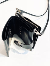 画像をギャラリービューアに読み込む, Leather shoulder wallet