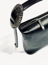 画像をギャラリービューアに読み込む, Leather mini bag