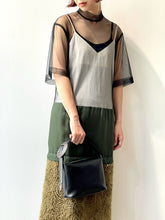 画像をギャラリービューアに読み込む, Leather mini bag