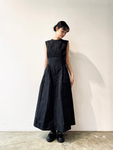 画像をギャラリービューアに読み込む, Memory grosgrain dress