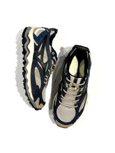 画像をギャラリービューアに読み込む, WAVE MUJIN TL(D1GA2513)