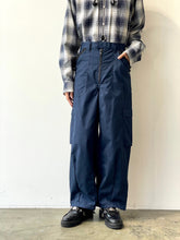 画像をギャラリービューアに読み込む, Weather cloth pants
