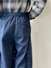 画像をギャラリービューアに読み込む, Weather cloth pants