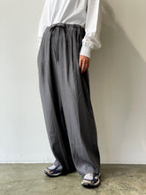 画像をギャラリービューアに読み込む, RELAX CUPRO PANTS