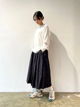 画像をギャラリービューアに読み込む, Gathered Skirt