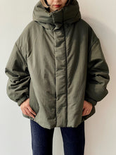 画像をギャラリービューアに読み込む, Foodie Padding Blouson