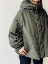 画像をギャラリービューアに読み込む, Foodie Padding Blouson