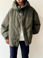 画像をギャラリービューアに読み込む, Foodie Padding Blouson