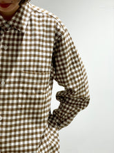 画像をギャラリービューアに読み込む, Button Shirt Wide