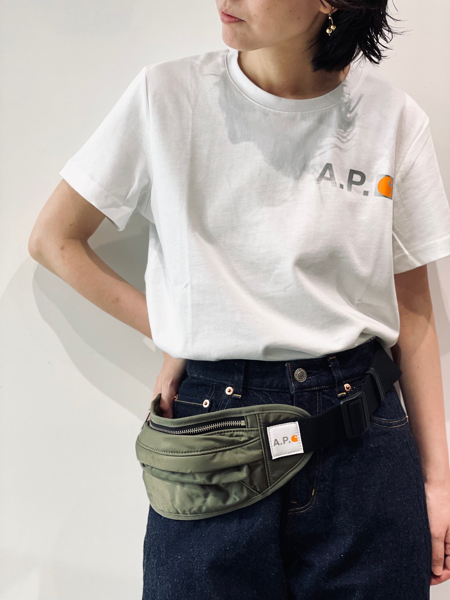 新品未使用 A.P.C. Carhartt アーペーセー カーハート Tシャツ A.P.C Carhartt 】アーペーセー カーハート コラボ Tシャツ