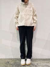 画像をギャラリービューアに読み込む, ボタンシャツショート