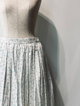 画像をギャラリービューアに読み込む, タックスカート