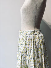 画像をギャラリービューアに読み込む, タックスカート