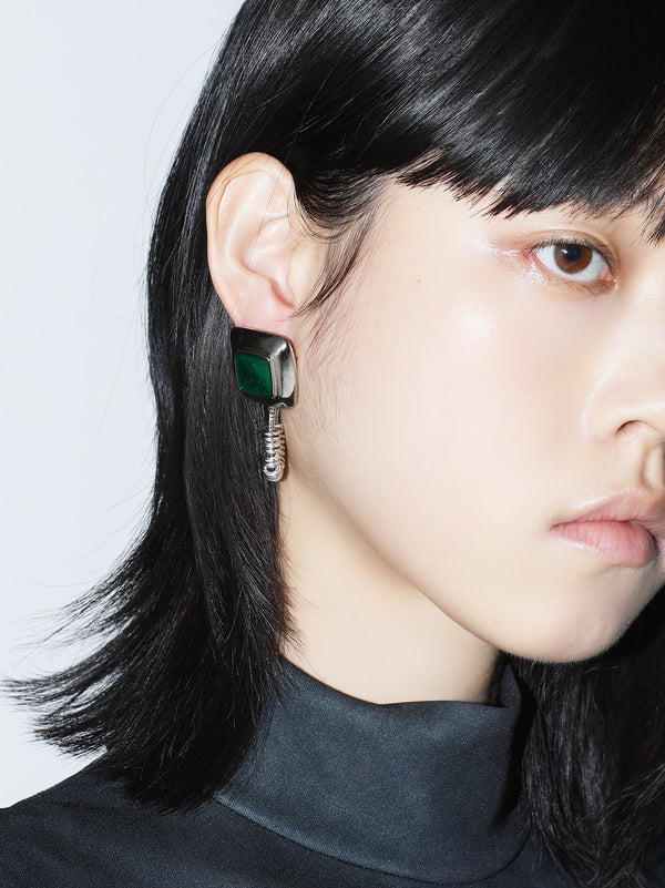 STONE BEADS PIERCED EARRINGS