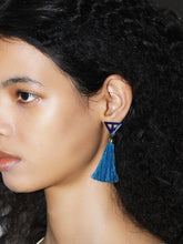 画像をギャラリービューアに読み込む, Triangle fringe pierced earrings
