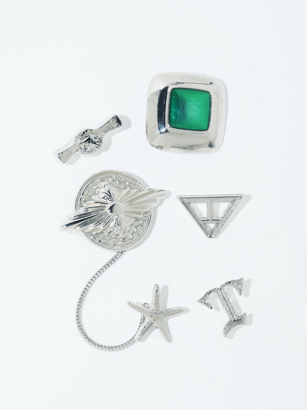 Metal pin set