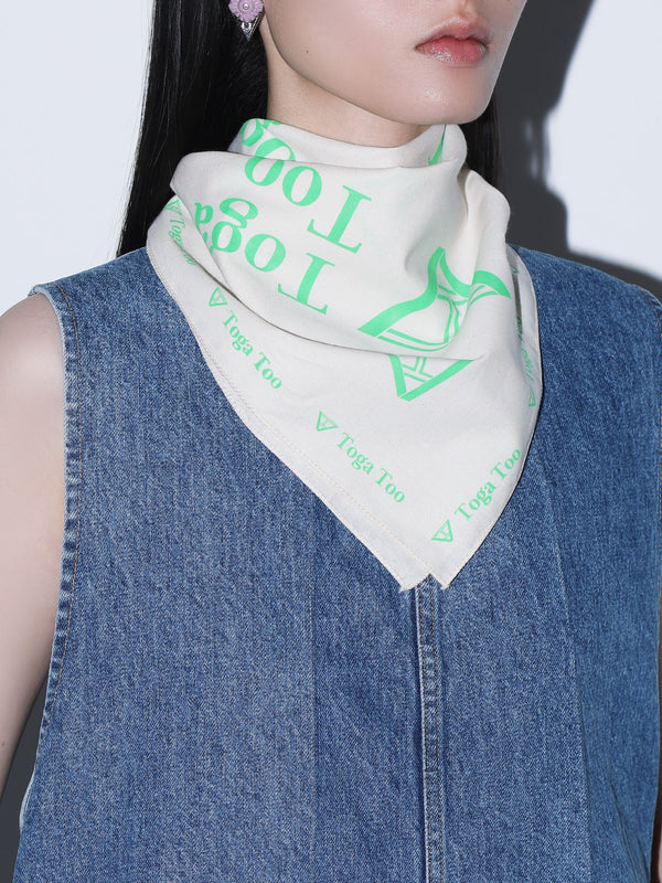 Toga motif scarf