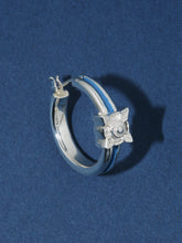 画像をギャラリービューアに読み込む, Hoop pierced earrings SILVER
