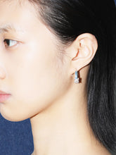 画像をギャラリービューアに読み込む, Hoop pierced earrings SILVER
