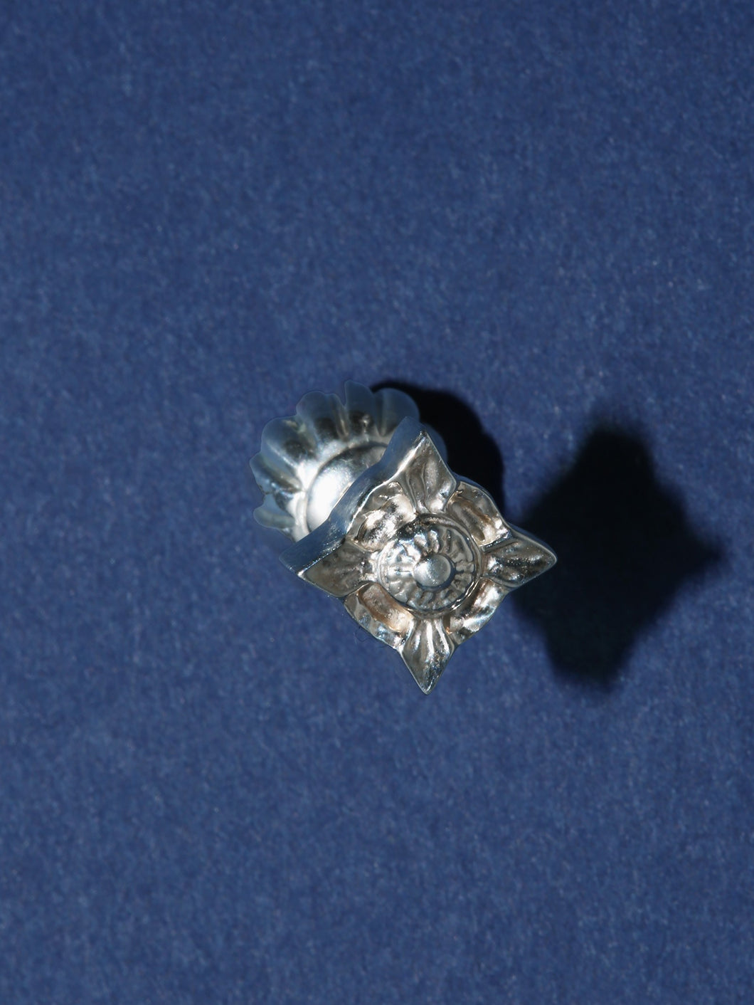 Metal pierced earrings SILVER