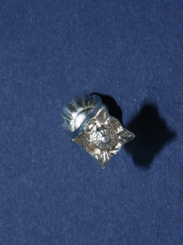 Metal pierced earrings SILVER