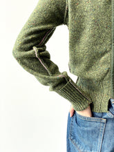 画像をギャラリービューアに読み込む, Wool knit pullover
