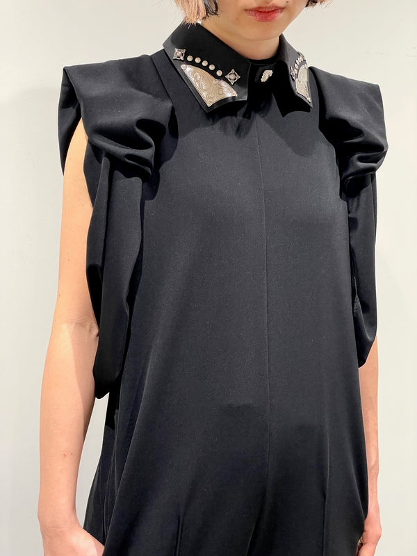 Metal collar