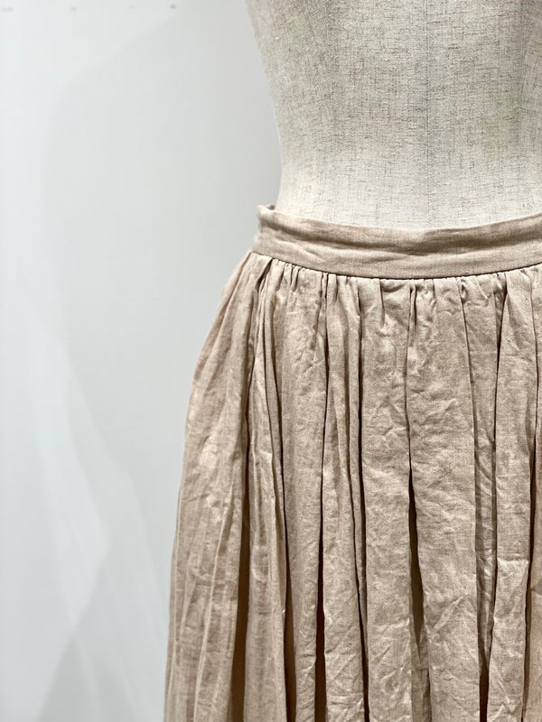 Gathered skirt