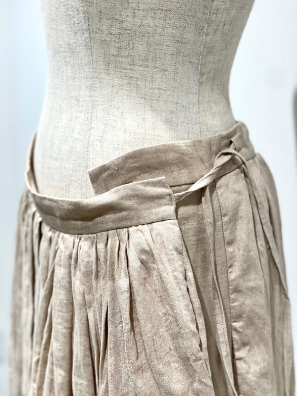 Gathered skirt