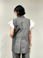 Wool mohair sleeveless jacket