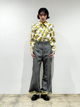 画像をギャラリービューアに読み込む, Flower print shirts
