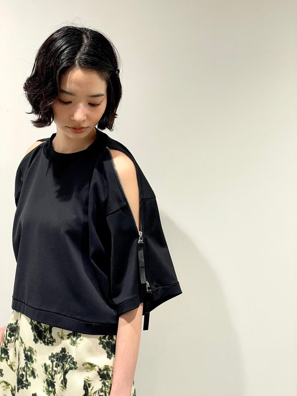 Zip sleeve tee