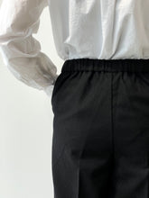 画像をギャラリービューアに読み込む, Center press straight pants
