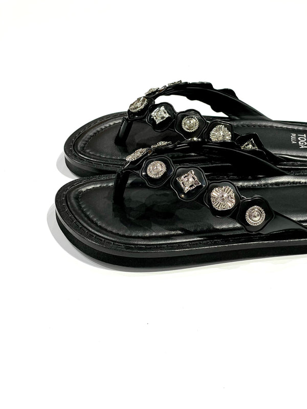 Flower concho thong sandals（WOMENS)