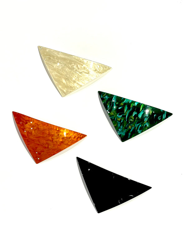 Triangle barrette