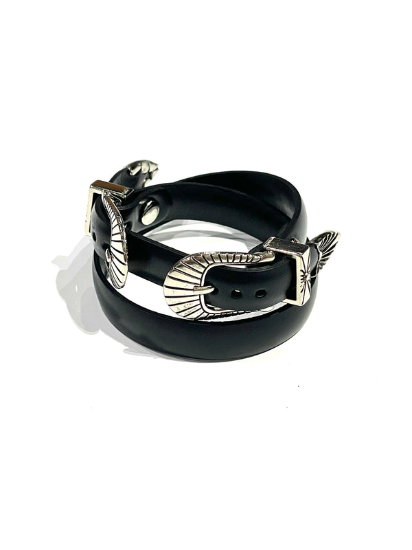 Double buckle leather bangle