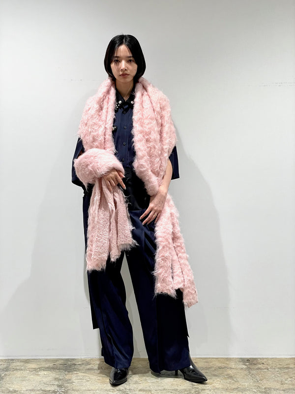 Shaggy knit stole