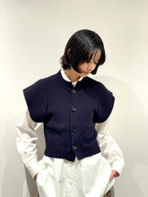 Knit vest