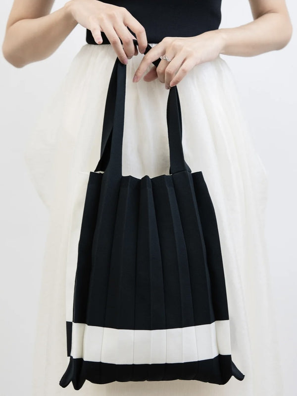 PLEATS KNIT BAG