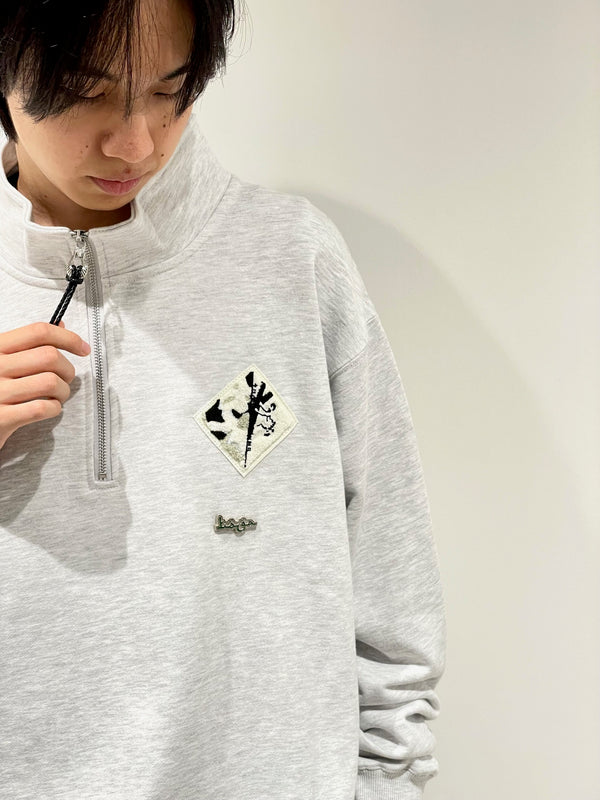 Half zip sweatshirt