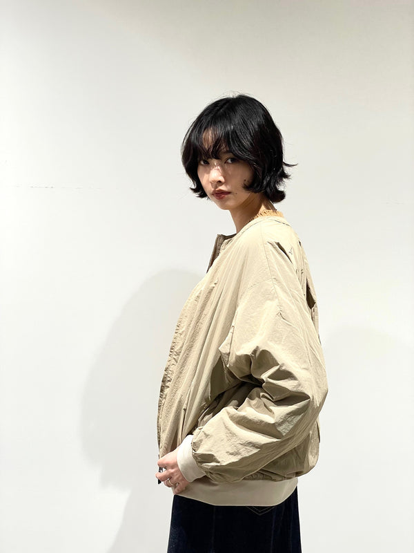 BREATH THERMO BALLOON SLEEVE SHORT BLOUSON