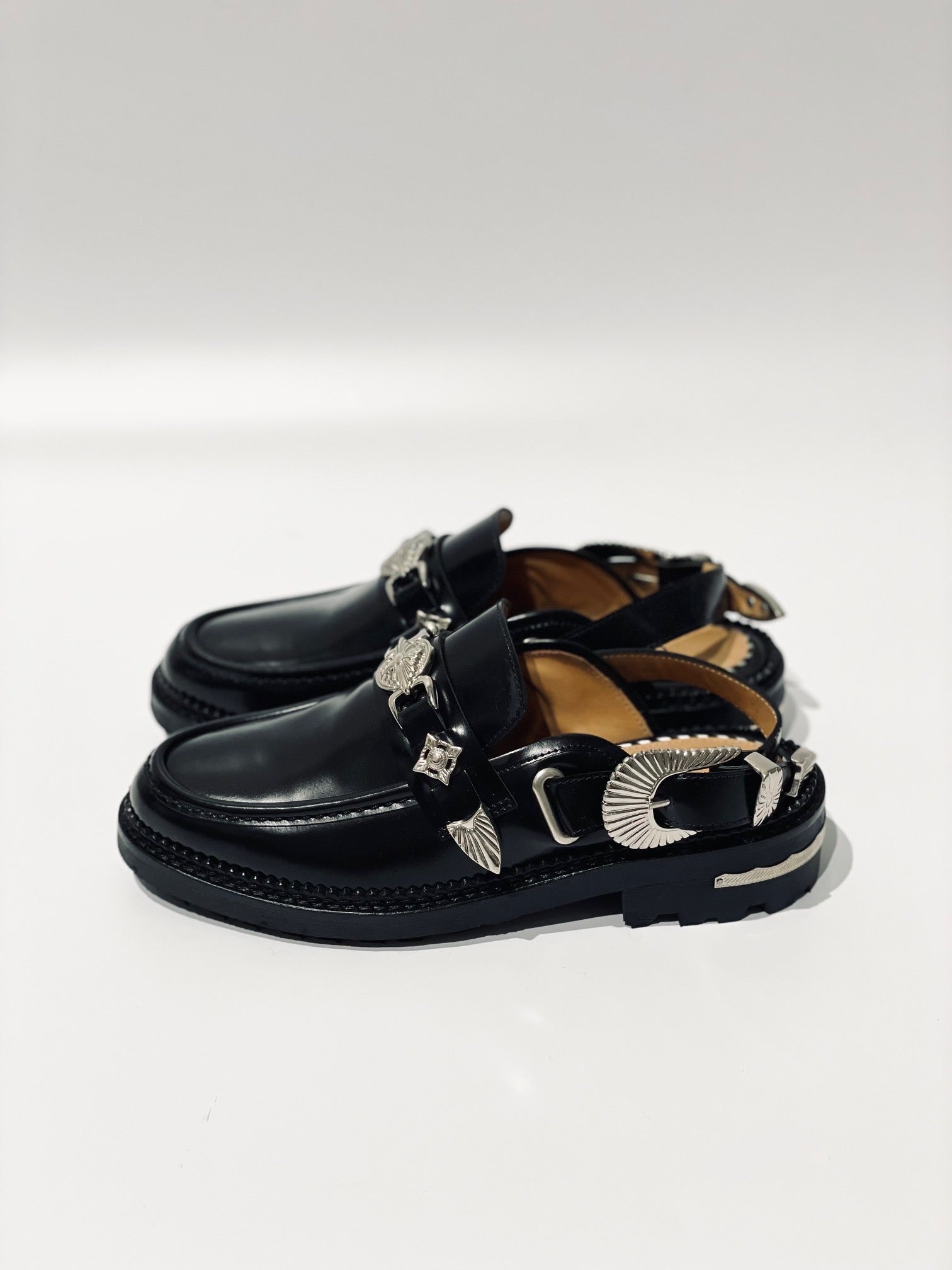 TOGA PULLA METAL MULE LOAFER(WOMEN)