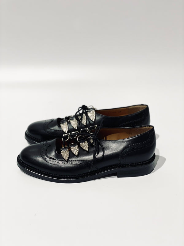 Gillie shoes（WOMENS）