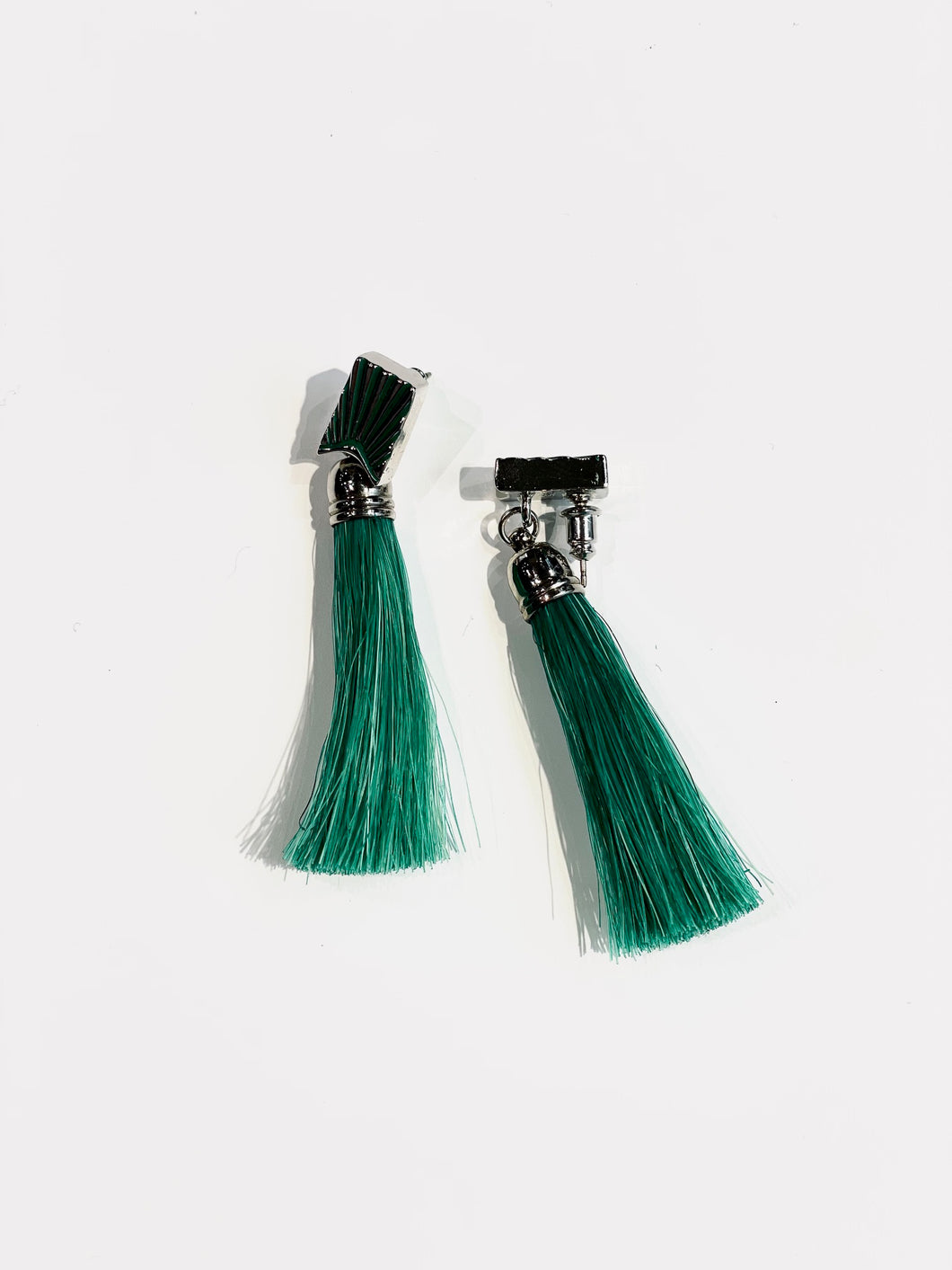 Fringe pierced earrings